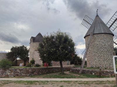 Moulins de Faugères - Trois Tours ciel gris - OT AVANT MONTS 2022