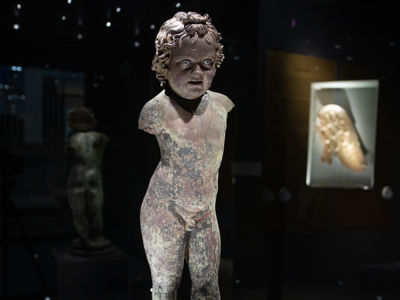 Musée-de-l'Ephèbe_statuette-romaine_2021©ClaudeCruells-33