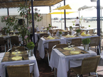 Restaurant de plage L'Infini au Cap d'Agde - La Terrasse