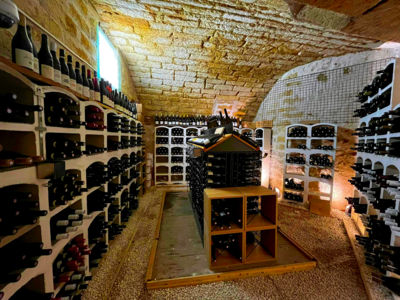 Spiritus cave et bar