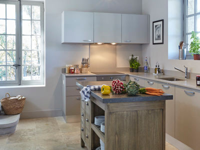 Saint Pierre de Serjac La Maison du Jardinier cuisine