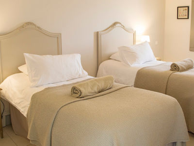 Saint Pierre de Serjac Le Chai-d'Elevage-Chambre-Twin