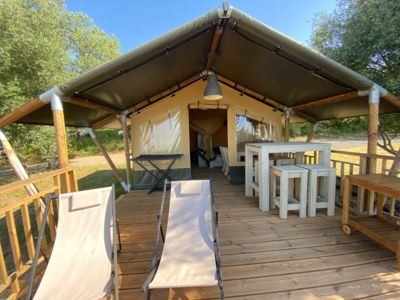 Camping Les Amandiers 3* à Castelnau de Guers - Tente Safari