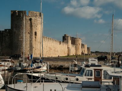 AIGUES MORTES ET LES SALINS EN MINIBUS AVEC O