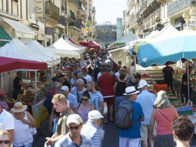 MARCHÉ TRADITIONNEL DU MERCREDI À SÈTE