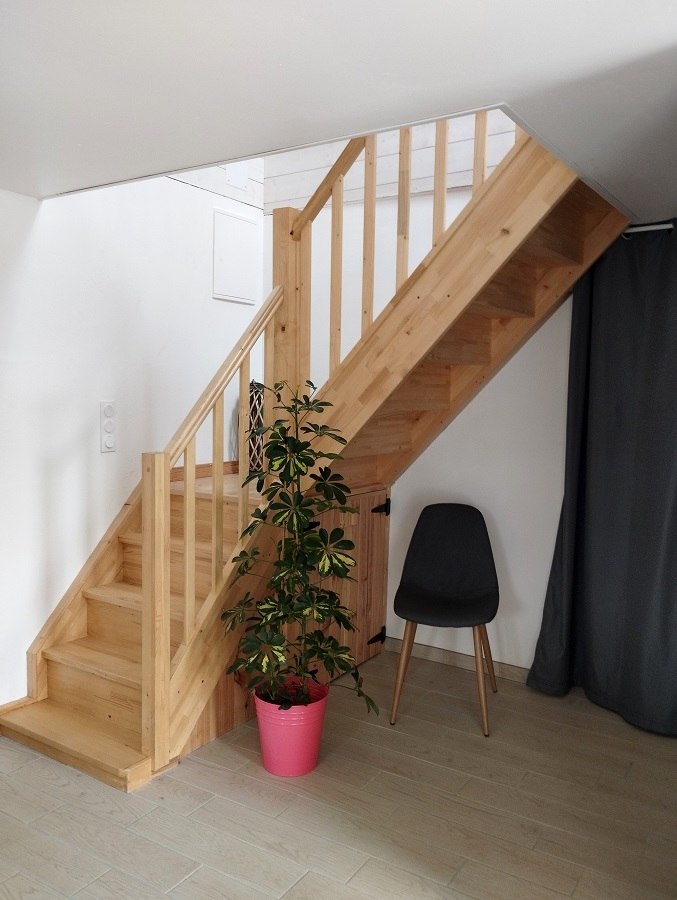 Escalier_GîtePenty_Locarn