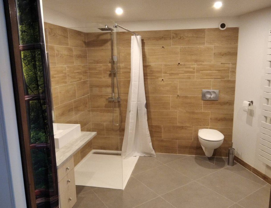 Meublé L'hermite salle d'eau