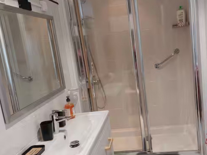 Salle_d'eau_La Daya_St_ Nicolas_du_Pelem