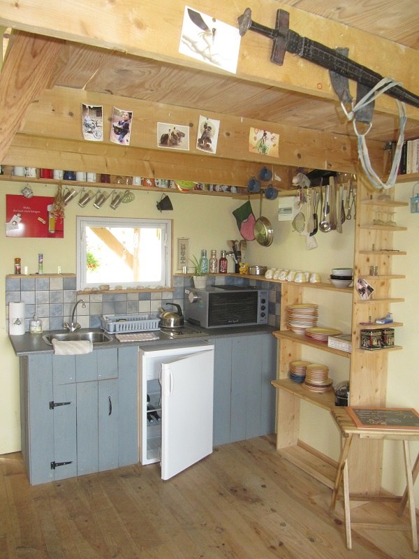 Ouvrir la diaporama coin cuisine Chalet Ferme Mellon Plouguernével