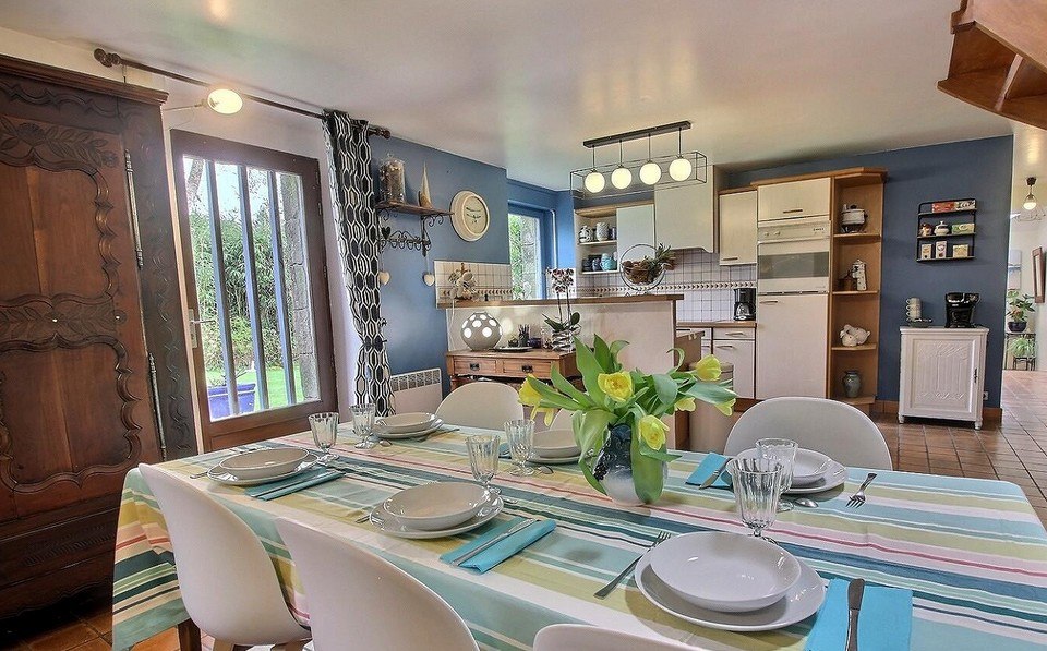 cuisine et salle à manger_Gite bel avenir_Mellionnec