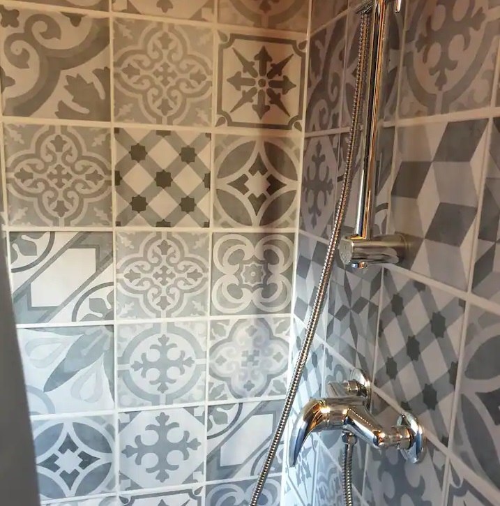 salle d'eau_gite_impasse_fontaine_Rostrenen