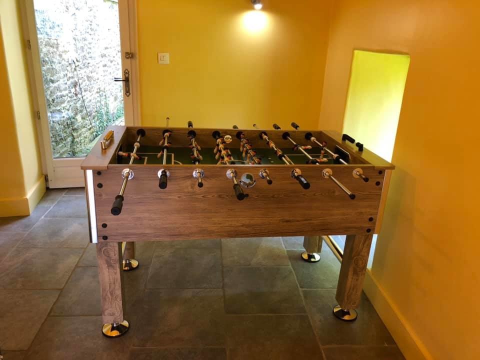 salle de jeux_Gîte_Manoir_Botcol_St_Nicolas_du_Pélem