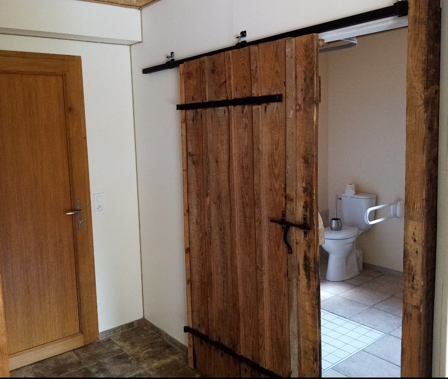 sanitaire2_gite_Saint_Conogan_Glomel