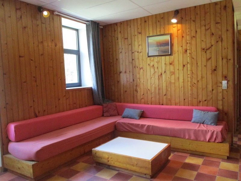 village Kermarc'h_ rouge gorges1