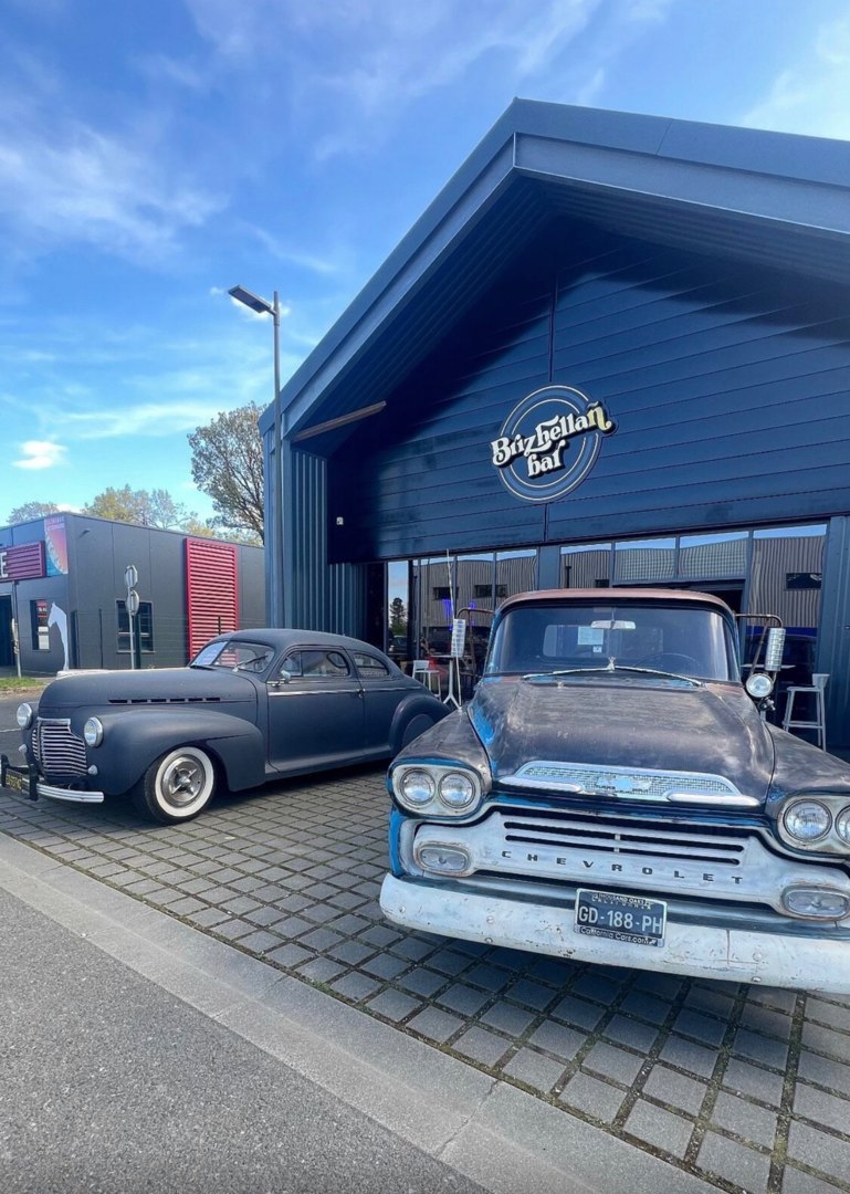 Brizellan Bar, Rostrenen