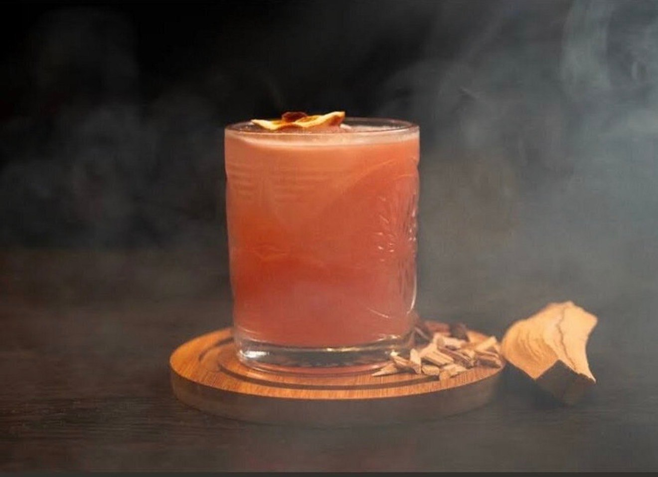 Brizellan Bar, Rostrenen