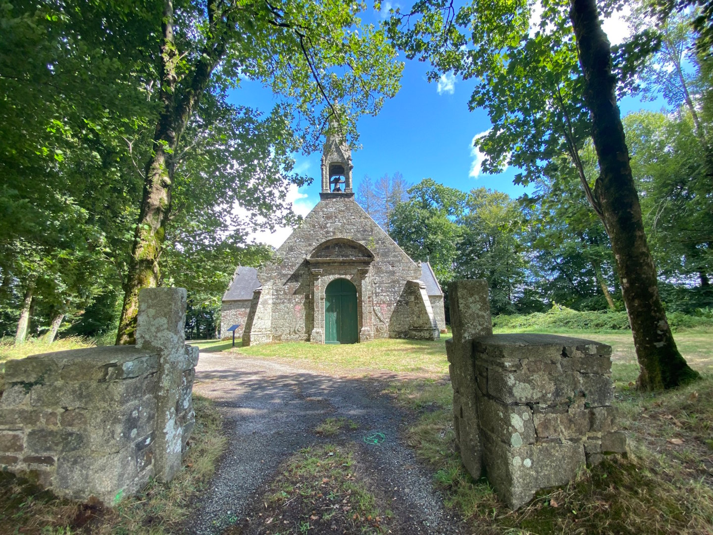 Ouvrir la diaporama bon-repos-perret-gwirmane-4-DH--2