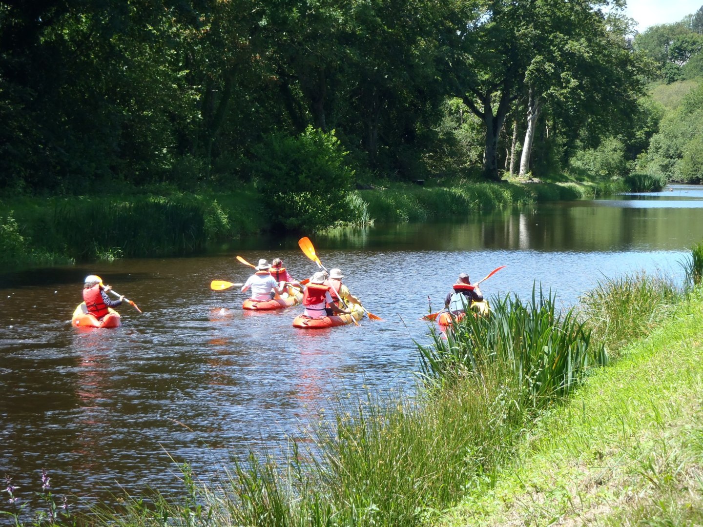 Ouvrir la diaporama Location de Canoe au Camping de Gouarec