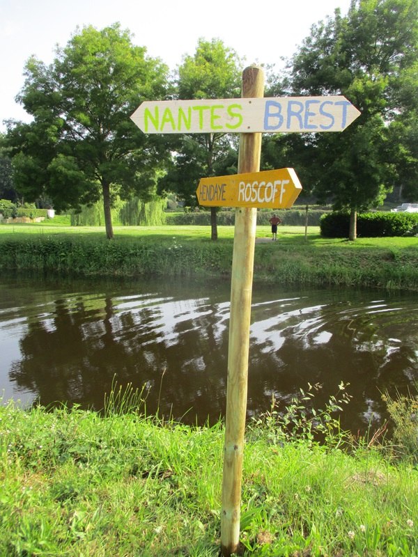 Canal sign
