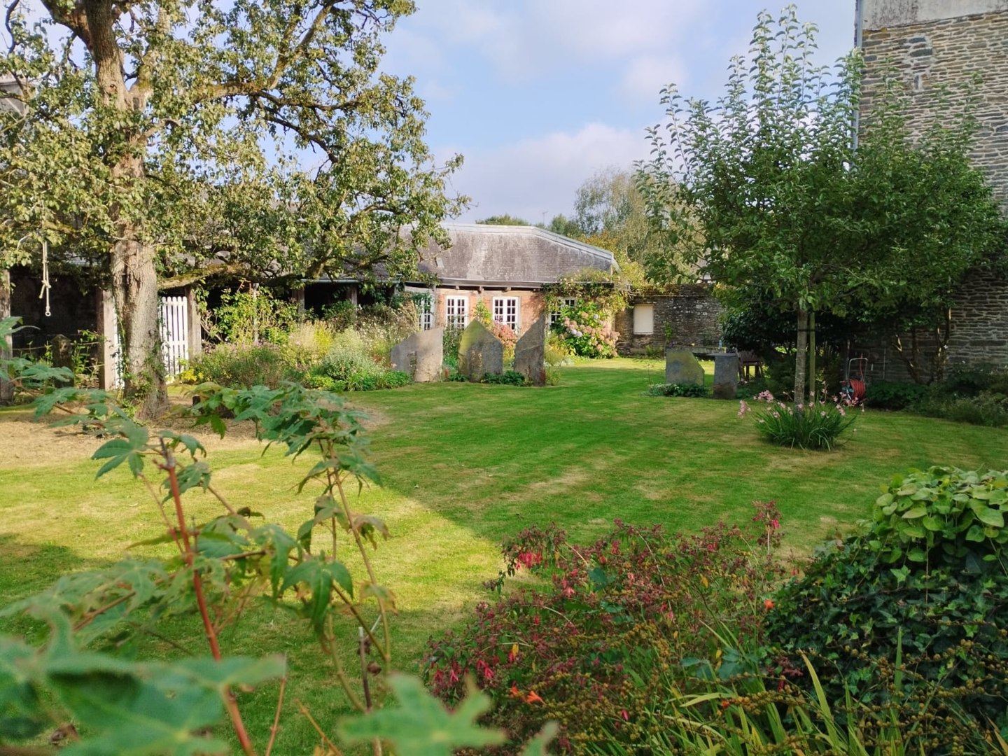 Ouvrir la diaporama jardin1_gîte_KerMadette_Gouarec