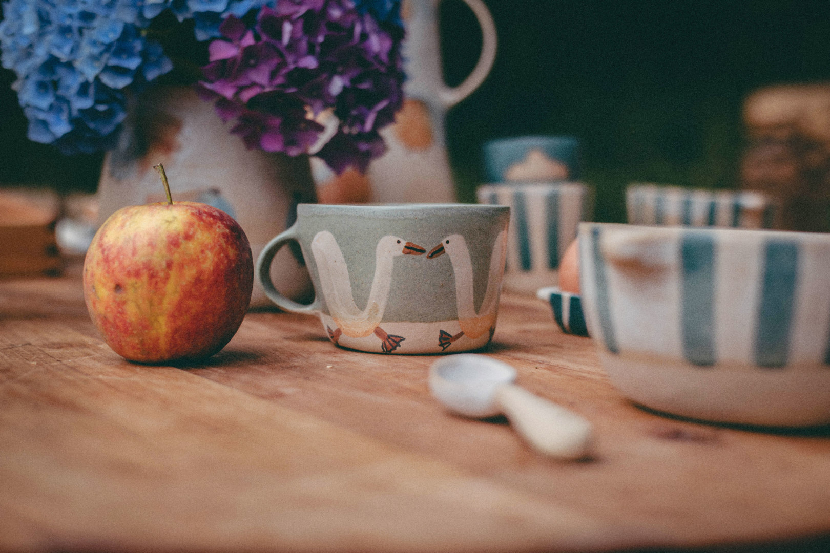 Ouvrir la diaporama Tasse artisanale en grès