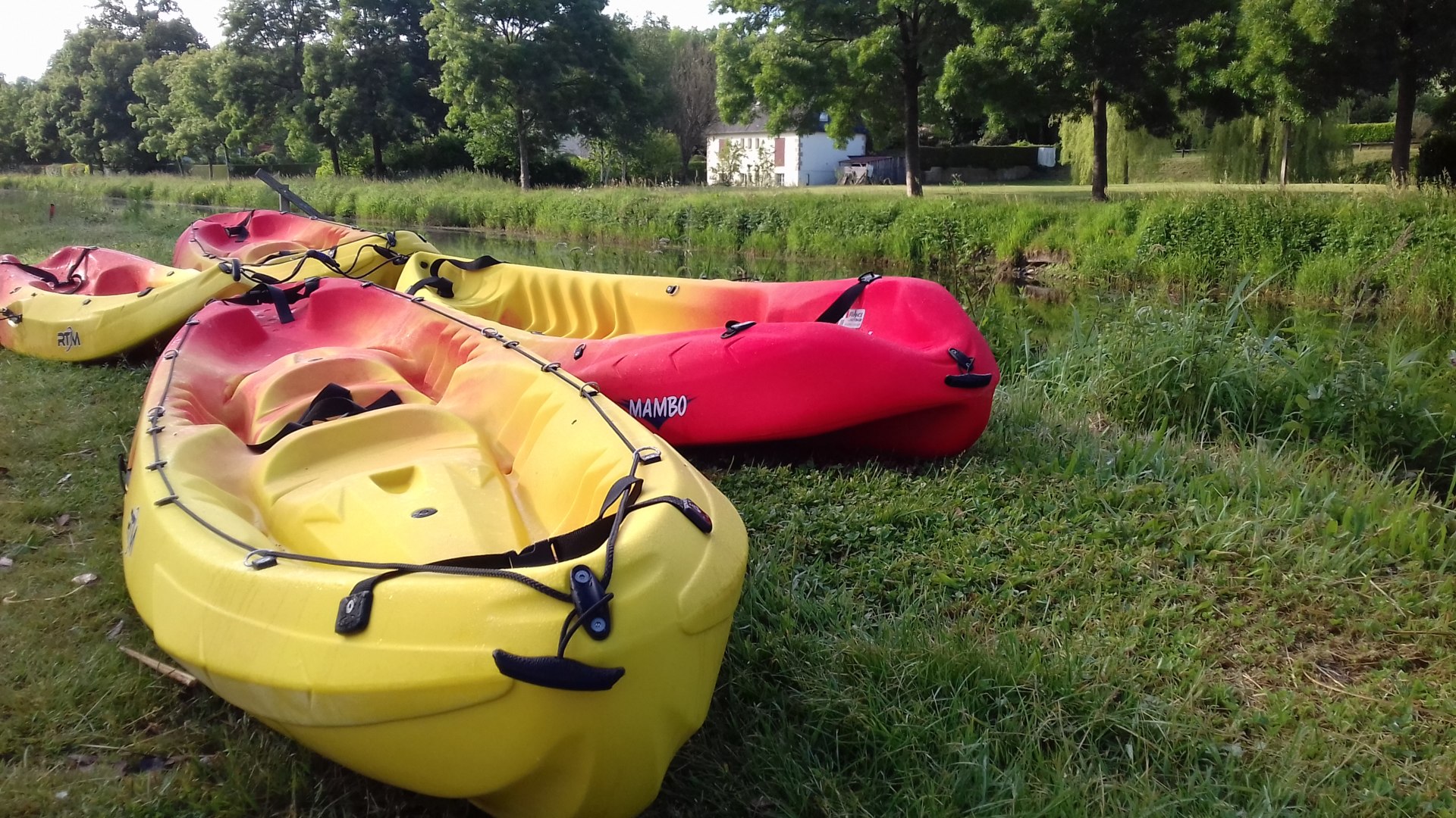 Ouvrir la diaporama canoe, camping de Gouarec