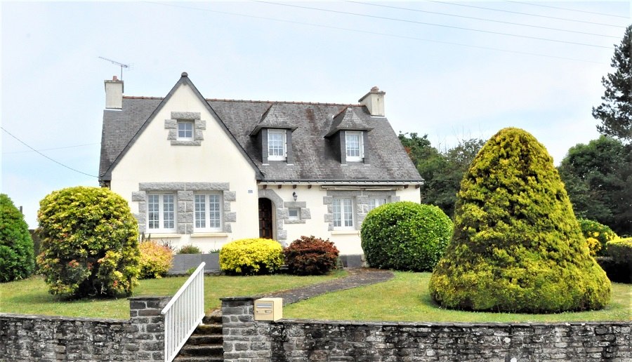 Ouvrir la diaporama facade_gîte_LeMouellic_Gouarec