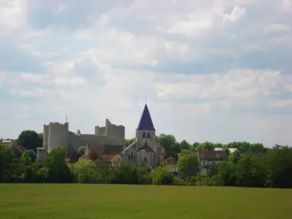 Visite guidée des monuments de Yèvre-le-Châtel