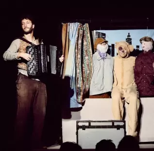 OTTO - Biographie d'un ours en peluche