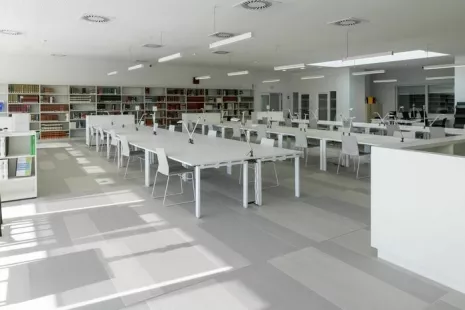 Salle de lecture et exposition temporaire des archives departementales