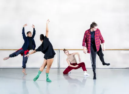 Ensemble Chorégraphique du Conservatoire de Paris - ODILE DUBOC, LÉO LÉRUS, IOANNIS MANDAFOUNIS