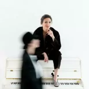 JULIE FUCHS / JE TE VEUX : SATIE AND FRIENDS