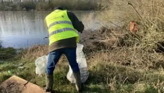 Marche nettoyage en bords de Loire