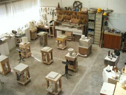 Stage de sculpture sur pierre en atelier professionnel, Juillet 2024, 8 personnes maxi