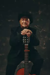 Eliades Ochoa