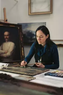Découverte et visite d'un atelier de restauration de peintures