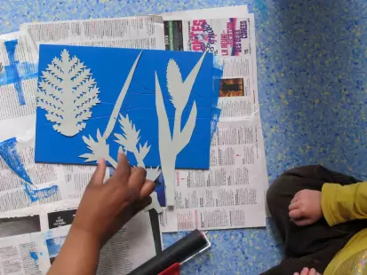Atelier d'imprimerie pour les tout-petits