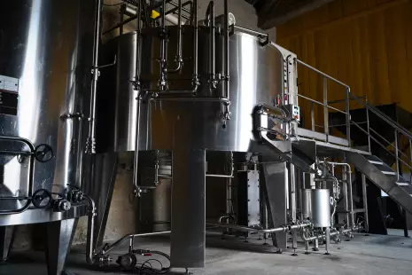 En coulisses - Découvrez les coulisses de la DISTILLERIE DE FARONVILLE