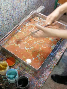 Atelier de pratique artistique | Marbrage ebru