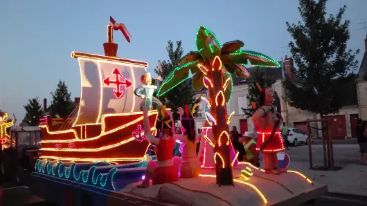 Carnaval de nuit : Illuminations Summer Festival