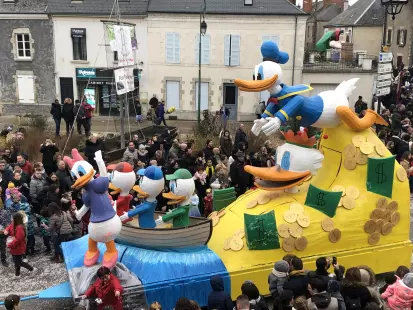 2ème sortie du Carnaval de Jargeau : Contes de Grimm