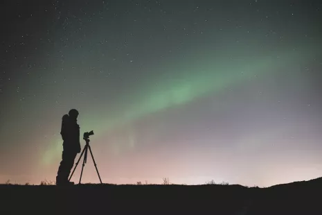 Micro-aventure : observez le ciel nocturne et ses étoiles