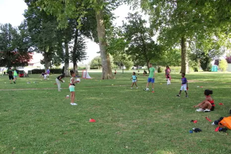 Les Estivales 2026 - Jeux de ballons (handball, rugby, tchoukball, dodgeball, …)