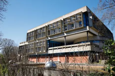 Visite commentée de l'exposition par les élèves du lycée Voltaire