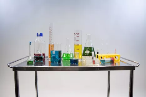 Atelier de chimie avec Les savants fous sur le thème « La magie des réactions chimiques »