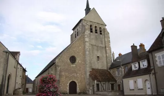 Eglise Saint-Roch de Saint-Denis-de-l'hôtel