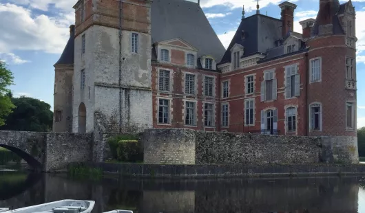 Micro-aventure : canotez sur l'étang du Château de La Bussière