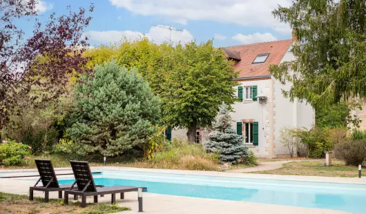 Grande maison de charme dans une ancienne école
