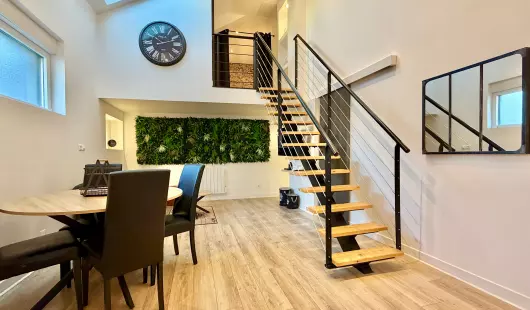 Loft de charme avec parking, jardin et terrasse