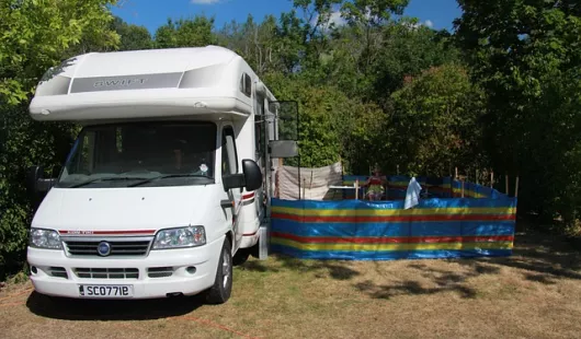 Aire de stationnement camping-cars du Domaine Poupat